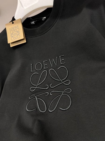 LOEWE T-SHIRT IMPO تطريز - اسود